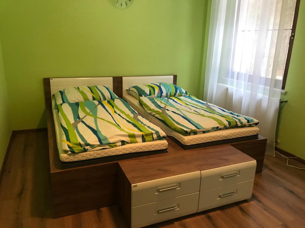 Krusne Hory - Klinovec 2 Km- Jachymov 2-4 Osoby Apartment ภายนอก รูปภาพ